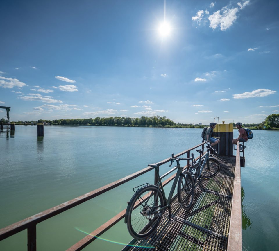 Rad Pause mit Panorama am Kanal-Knotenpunkt Dattelner Meer